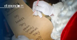 Christmas controversy: White House presents Santa Claus’s “blacklist” for journalists over fake news