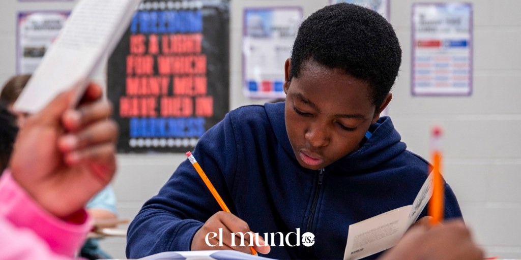 Rural North Carolina School District Stops Students From Using Screens Two Days Per Week