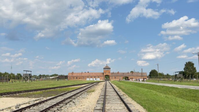 New York GOP Governor Candidate Compares Jewish Congressional Candidate to Nazi Concentration Camp Guard