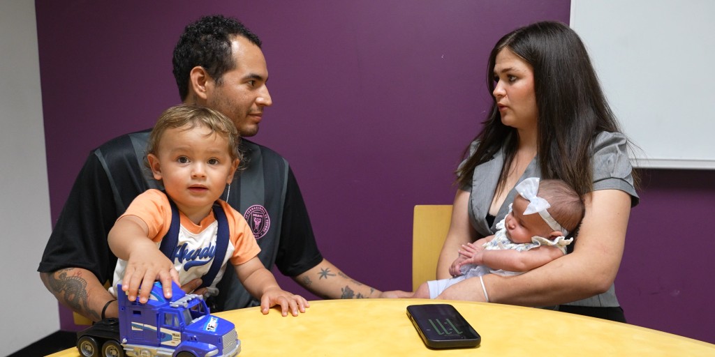 Venezuelan Man Detained by ICE After Visiting Trump Hotel in Doral With His American Wife